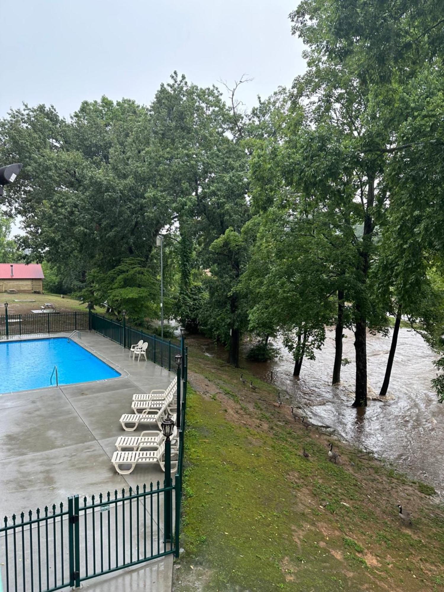 River Place Condos #610 3Bd Pigeon Forge Luaran gambar