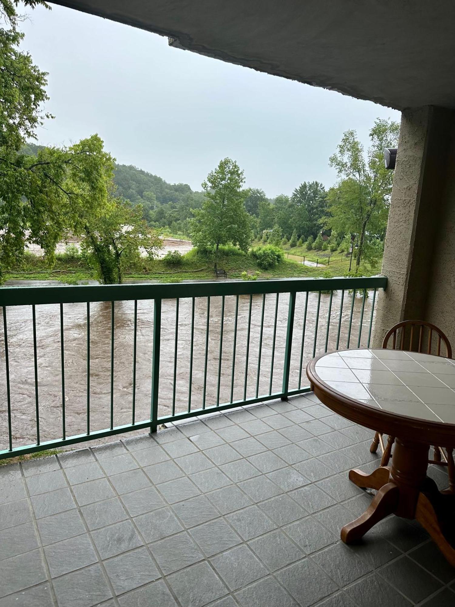 River Place Condos #610 3Bd Pigeon Forge Luaran gambar